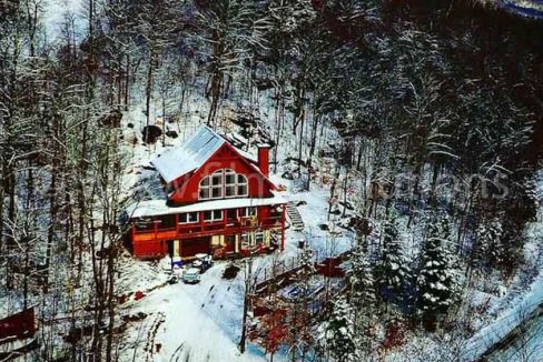 Quebec-Film-Locations-Cottage-Forest-Films-Solutions-QCLAURSAINTEADELE-CHA06-015